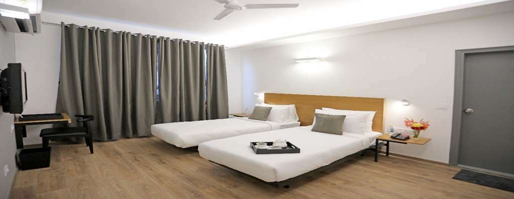 Oyo Townhouse 027 Sector 15 Gurgaon Hotel Bilik gambar