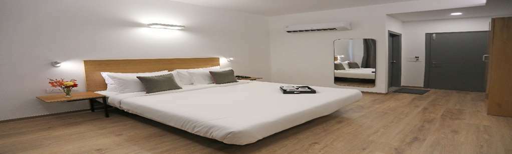 Oyo Townhouse 027 Sector 15 Gurgaon Hotel Bilik gambar