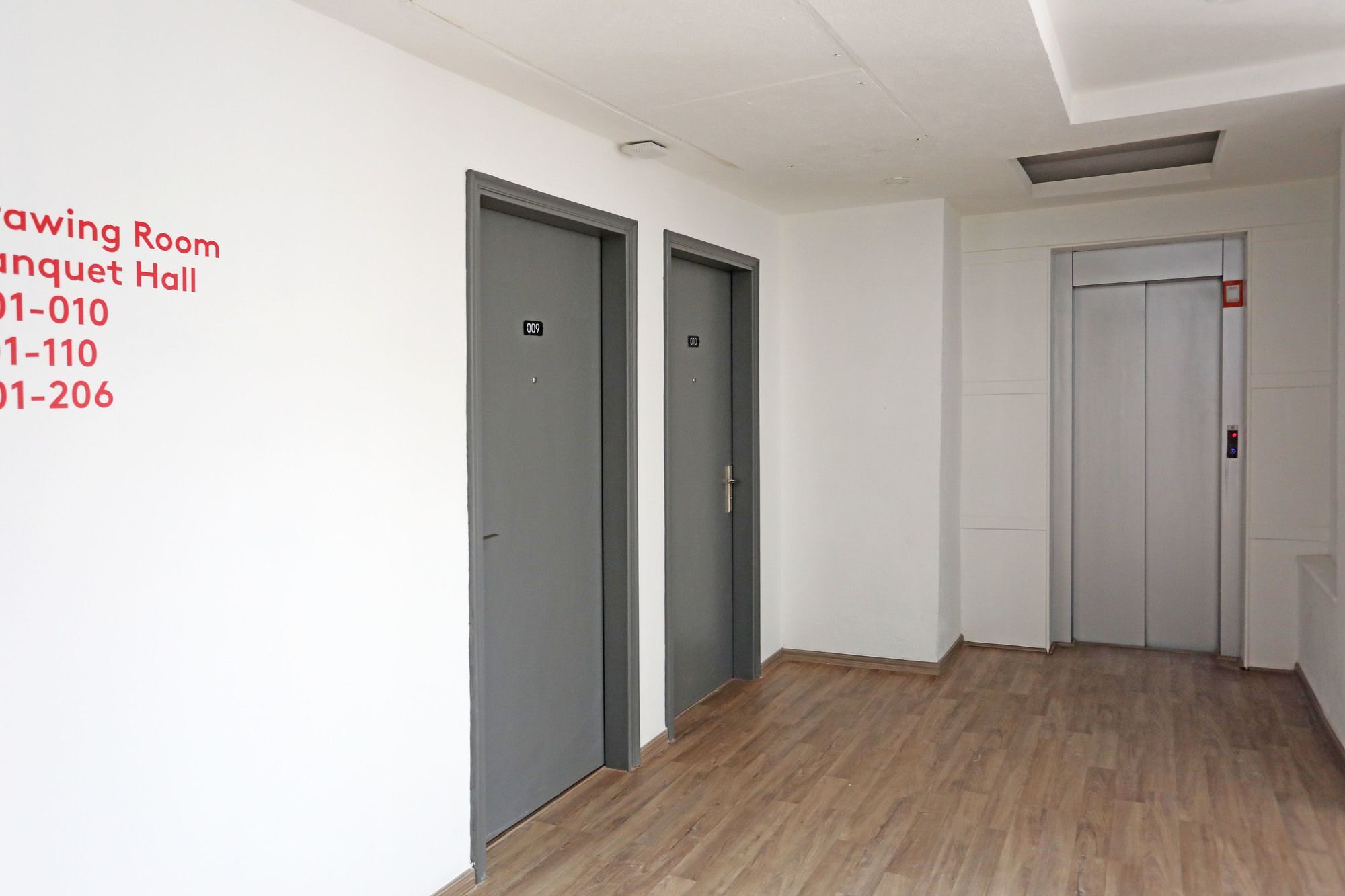 Oyo Townhouse 027 Sector 15 Gurgaon Hotel Luaran gambar