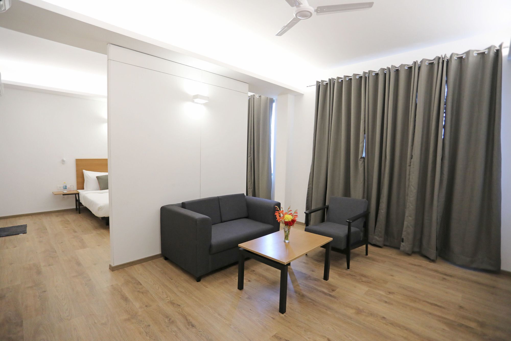 Oyo Townhouse 027 Sector 15 Gurgaon Hotel Luaran gambar